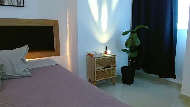 Susi bell online show from October 4, 2025, 9:57 pm