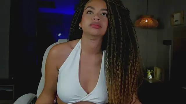 nayah   online show from September 23, 2025, 7:39 pm