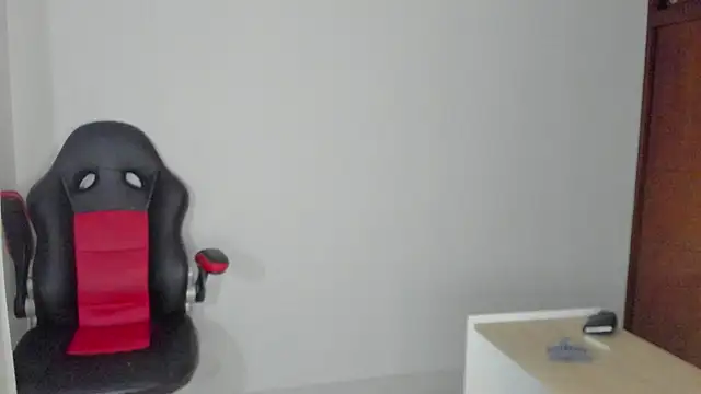 Snapshot of samy_jonnes_ chatting on December 27, 2024, 12:18 am samy jonnes online show from December 27, 2024, 12:18 am