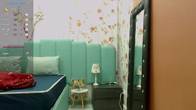 Snapshot of Alison_Simmons chatting on December 8, 2024, 1:24 am Alison Simmons online show from December 8, 2024, 1:24 am