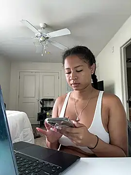 VanessaBling online show from June 27, 2026, 2:44 pm