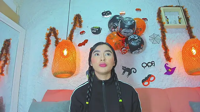 emiily s online show from October 29, 2025, 12:07 pm