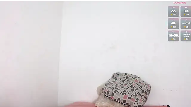 seductivespellvagina80 online show from April 7, 2026, 5:41 am