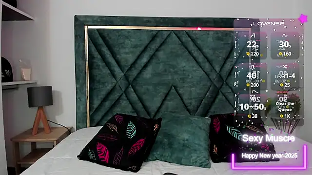 AmberAdams  online show from February 8, 2025, 1:44 pm