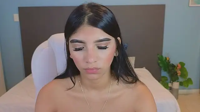 Snapshot of maiaa_ruiz chatting on February 12, 2025, 1:37 pm maiaa ruiz online show from February 12, 2025, 1:37 pm