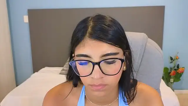 Snapshot of maiaa_ruiz chatting on November 6, 2025, 2:51 pm maiaa ruiz online show from November 6, 2025, 2:51 pm