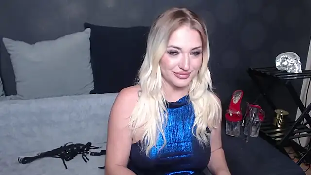 Snapshot of GodessJulia chatting on October 11, 2025, 11:14 pm GodessJulia online show from October 11, 2025, 11:14 pm