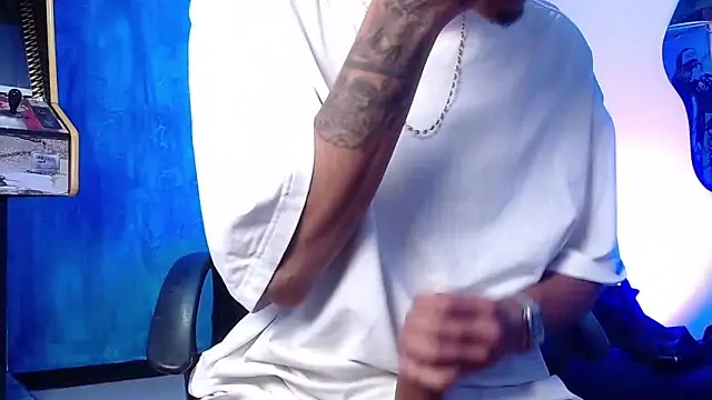 Liam lee online show from December 24, 2024, 12:55 pm