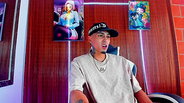 Snapshot of Liam_lee chatting on February 14, 2026, 9:11 pm Liam lee online show from February 14, 2026, 9:11 pm