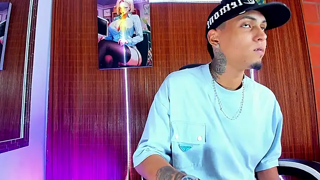 Snapshot of Liam_lee chatting on February 19, 2026, 9:00 pm Liam lee online show from February 19, 2026, 9:00 pm