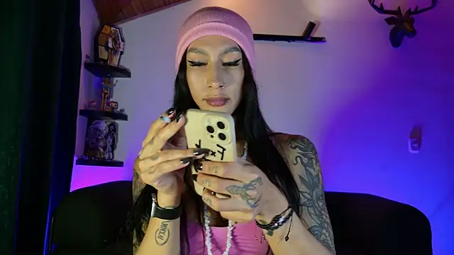 Juana 777 online show from May 7, 2026, 11:32 pm