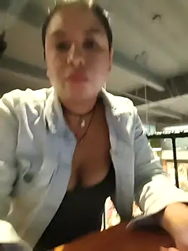 Francesca ferrari online show from September 19, 2025, 7:36 pm