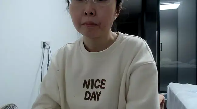 Snapshot of sonyx chatting on February 26, 2025, 2:36 pm sonyx online show from February 26, 2025, 2:36 pm