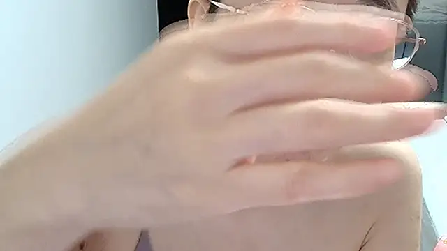 Snapshot of sonyx chatting on September 16, 2025, 3:57 pm sonyx online show from September 16, 2025, 3:57 pm