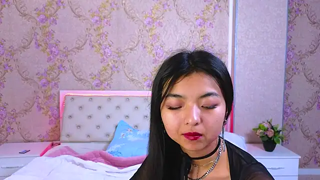 Snapshot of Shy_Kira chatting on January 22, 2025, 1:11 pm Shy Kira online show from January 22, 2025, 1:11 pm