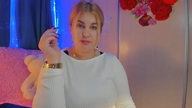 CoraSwon online show from January 21, 2025, 2:15 pm