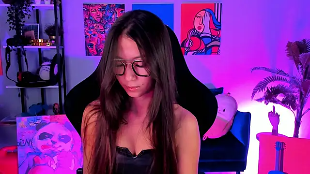 LanaBaker online show from October 8, 2025, 3:04 am