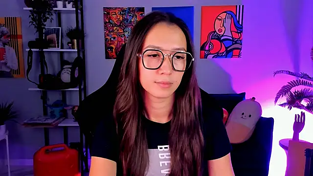 LanaBaker online show from October 29, 2025, 2:47 am