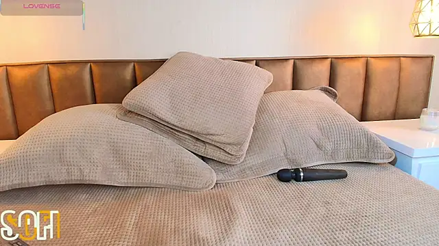 Snapshot of Sofia_Convers chatting on March 12, 2025, 7:38 pm Sofia Convers online show from March 12, 2025, 7:38 pm