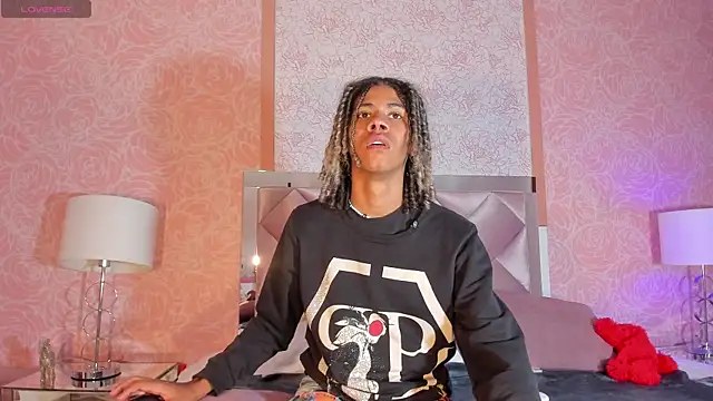 Maxim-Walker online show from March 6, 2025, 3:02 am