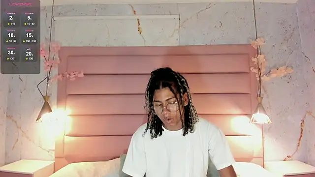 Maxim-Walker online show from September 12, 2025, 3:39 am