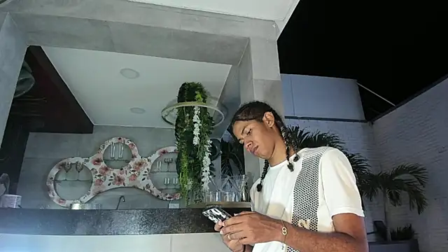 Maxim-Walker online show from November 7, 2025, 3:17 am