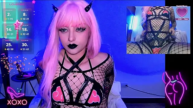 Snapshot of HollyDominic chatting on February 5, 2025, 5:20 pm HollyDominic online show from February 5, 2025, 5:20 pm