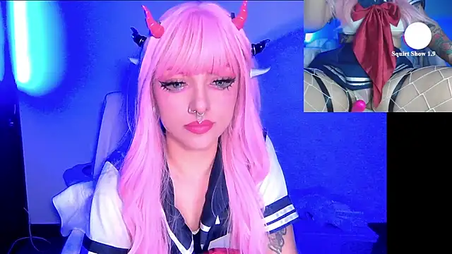 Snapshot of HollyDominic chatting on February 20, 2025, 9:11 am HollyDominic online show from February 20, 2025, 9:11 am