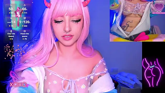 Snapshot of HollyDominic chatting on February 22, 2025, 1:57 pm HollyDominic online show from February 22, 2025, 1:57 pm