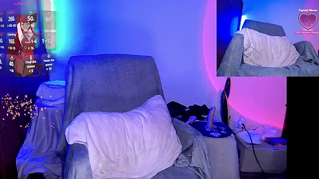 Snapshot of HollyDominic chatting on March 21, 2025, 12:51 am HollyDominic online show from March 21, 2025, 12:51 am