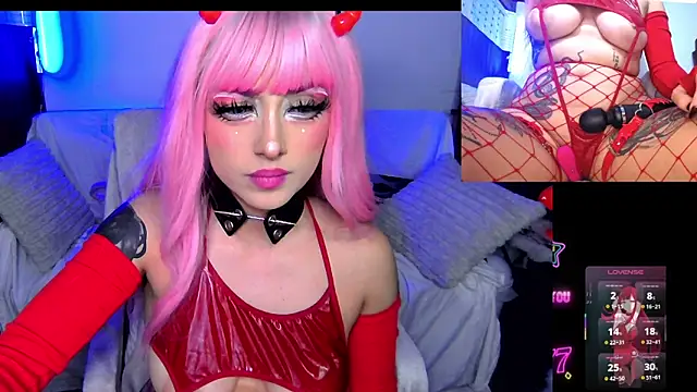 Snapshot of HollyDominic chatting on May 22, 2026, 4:19 am HollyDominic online show from May 22, 2026, 4:19 am