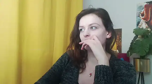 juicyNadine online show from December 5, 2024, 12:33 pm