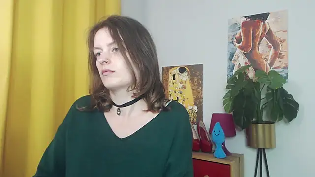 juicyNadine online show from September 30, 2025, 5:01 am