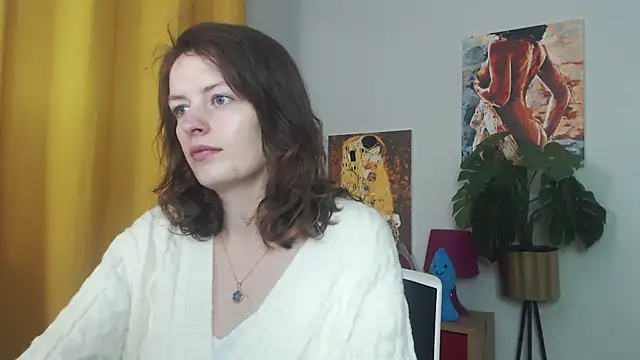 juicyNadine online show from October 7, 2025, 4:42 am