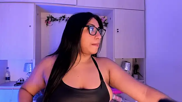 CANDYGABYY online show from May 19, 2026, 7:53 pm