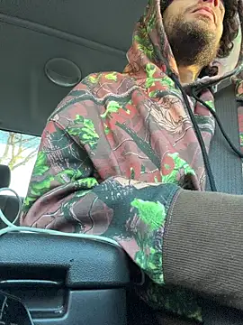 Snapshot of pantslesstraveler_plt chatting on December 21, 2025, 9:33 pm pantslesstraveler plt online show from December 21, 2025, 9:33 pm