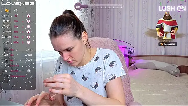 Snapshot of Bella__Swoon chatting on February 23, 2026, 9:17 am Bella Swoon online show from February 23, 2026, 9:17 am