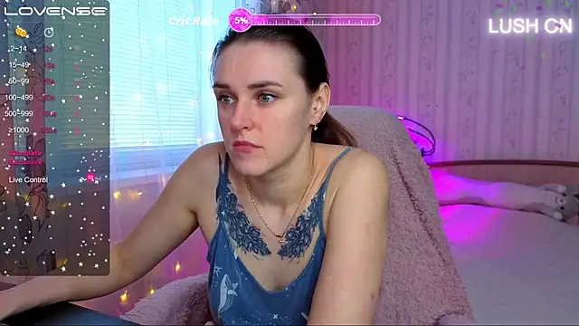 Snapshot of Bella__Swoon chatting on February 26, 2026, 4:11 am Bella Swoon online show from February 26, 2026, 4:11 am