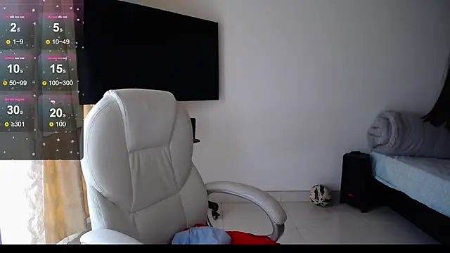 Snapshot of Mariam_Gomezxxx chatting on January 18, 2025, 6:10 pm Mariam Gomezxxx online show from January 18, 2025, 6:10 pm