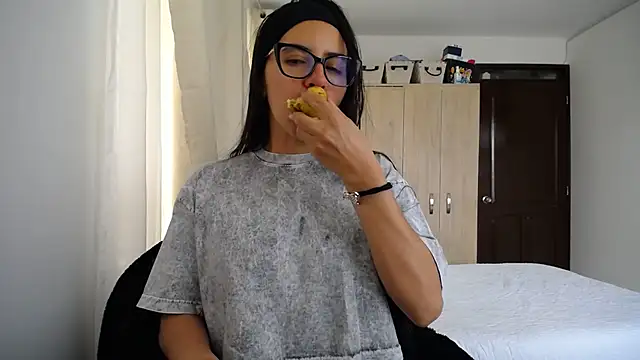 Mariam Gomezxxx online show from July 28, 2026, 8:52 pm