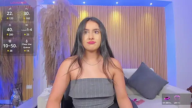 paulina sweett  online show from February 4, 2025, 12:22 pm