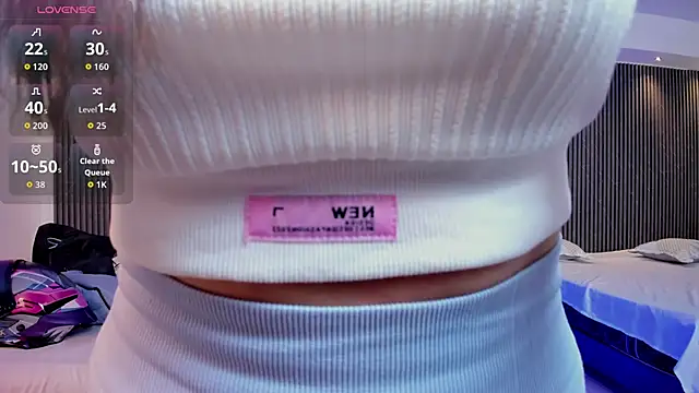 paulina sweett  online show from February 25, 2026, 1:10 pm