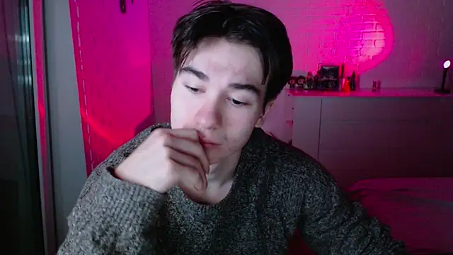 MarkusDean online show from December 4, 2025, 3:32 pm