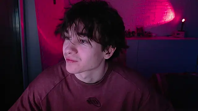 MarkusDean online show from April 18, 2026, 6:12 pm