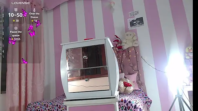 Snapshot of zaleya_mateus chatting on December 2, 2025, 10:53 am zaleya mateus online show from December 2, 2025, 10:53 am