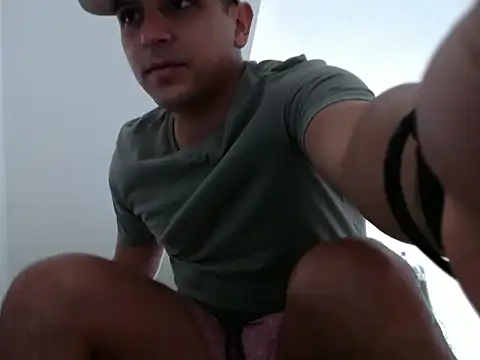 Bamban1419  online show from September 20, 2025, 2:29 pm