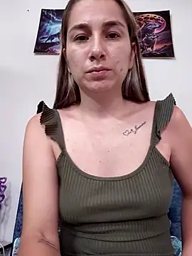 Snapshot of Iris_love18 chatting on May 18, 2026, 10:37 pm Iris love18 online show from May 18, 2026, 10:37 pm