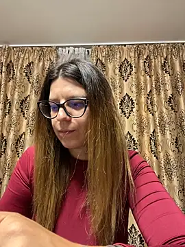 NadiraNoor online show from September 11, 2025, 10:10 pm