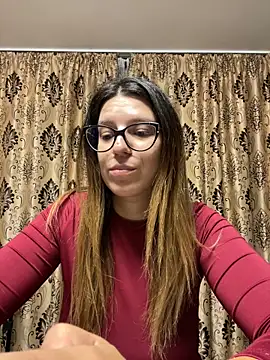 NadiraNoor online show from September 20, 2025, 10:00 pm