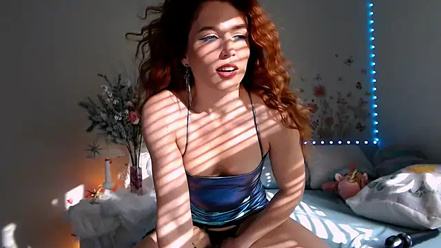 Poisson Eva online show from December 1, 2025, 10:48 pm